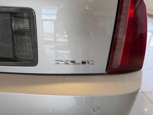 2005 Cadillac XLR BASE