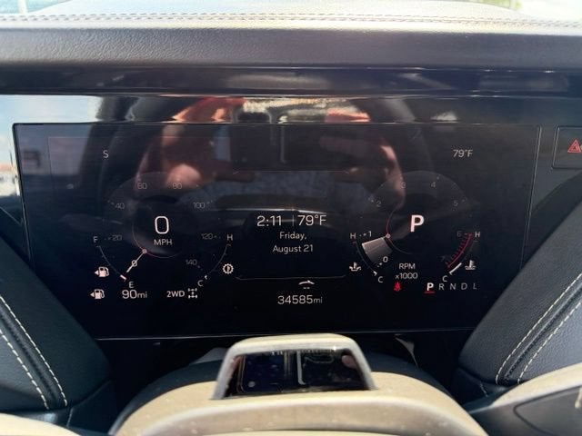2025 GMC Yukon Elevation