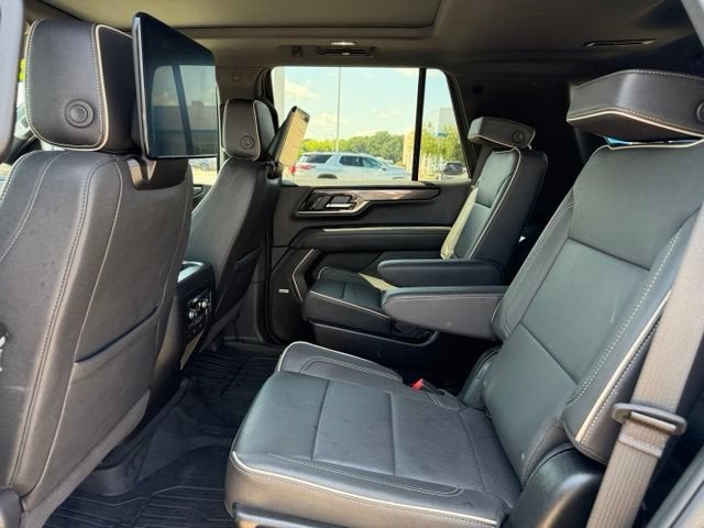 2025 GMC Yukon Elevation