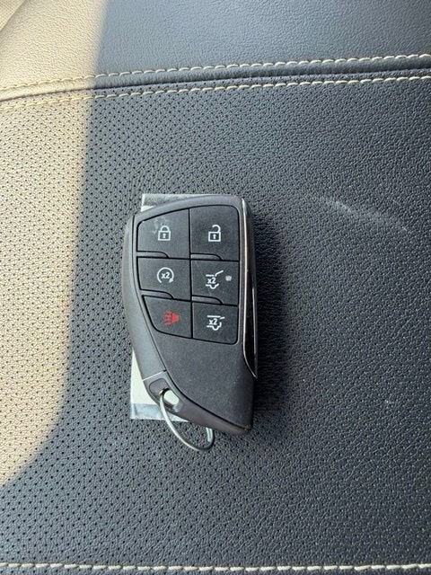 2025 GMC Yukon Elevation
