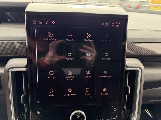 2025 GMC Yukon Elevation