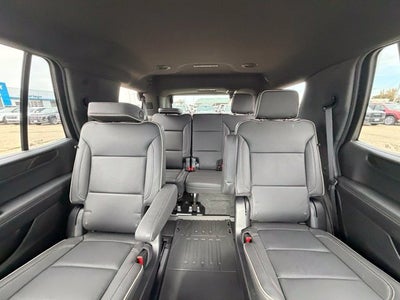 2025 GMC Yukon Elevation