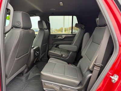 2025 GMC Yukon Elevation