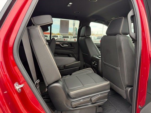 2025 GMC Yukon Elevation