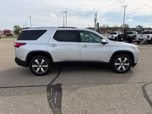 Used 2018 Chevrolet Traverse 3LT with VIN 1GNEVHKW2JJ247031 for sale in Albert Lea, Minnesota