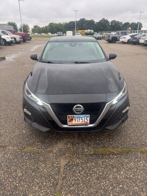 Used 2021 Nissan Altima SV with VIN 1N4BL4DW0MN311805 for sale in Albert Lea, Minnesota
