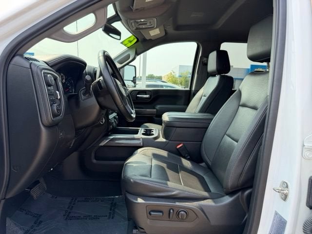 2023 Chevrolet Silverado 3500HD LTZ - Photo 10