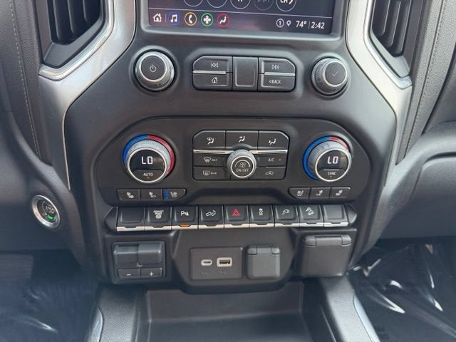2023 Chevrolet Silverado 3500HD LTZ - Photo 15