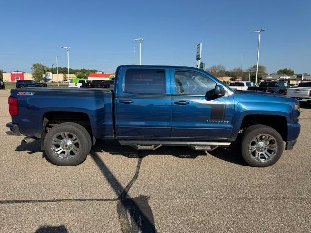 Used 2016 Chevrolet Silverado 1500 LT with VIN 3GCUKREC2GG236707 for sale in Albert Lea, Minnesota