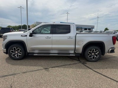 2022 GMC Sierra 1500 SLT