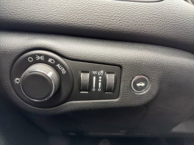 2017 Chrysler 200 Limited Platinum