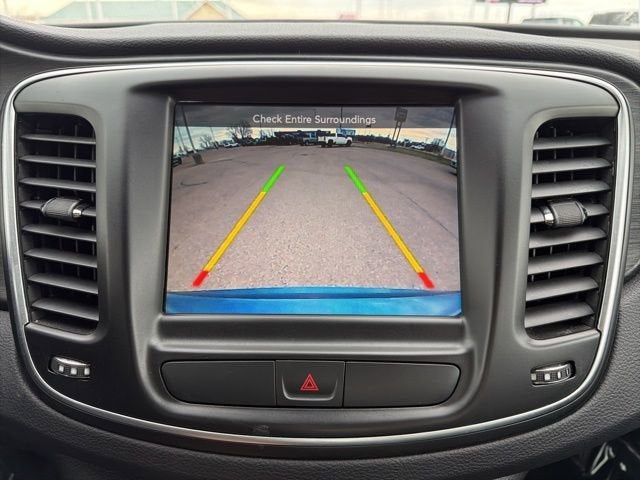 2017 Chrysler 200 Limited Platinum