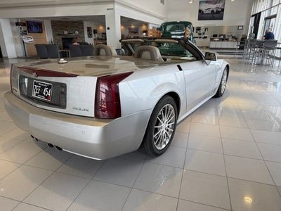 2005 Cadillac XLR BASE