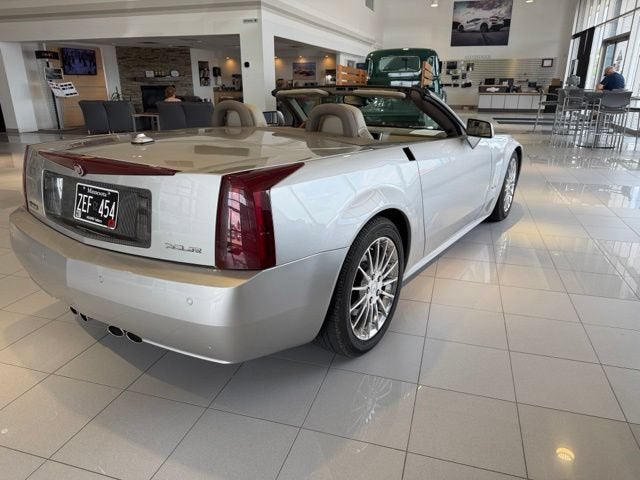 2005 Cadillac XLR BASE