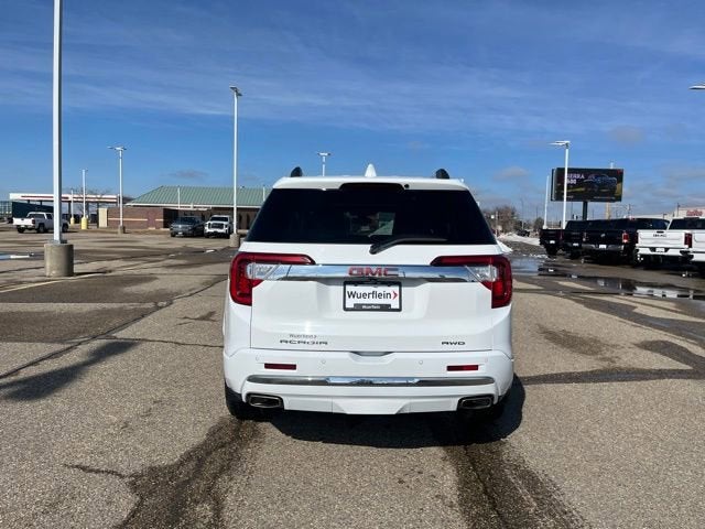 2023 GMC Acadia Denali