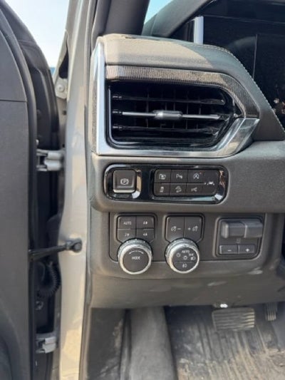 2025 GMC Yukon Elevation