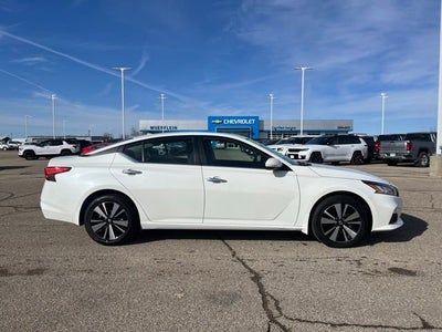 2022 Nissan Altima 2.5 SV