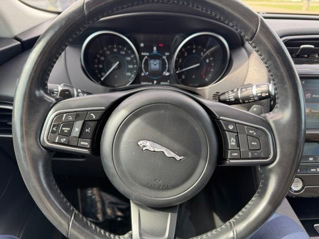 2018 Jaguar F-PACE 25t Premium