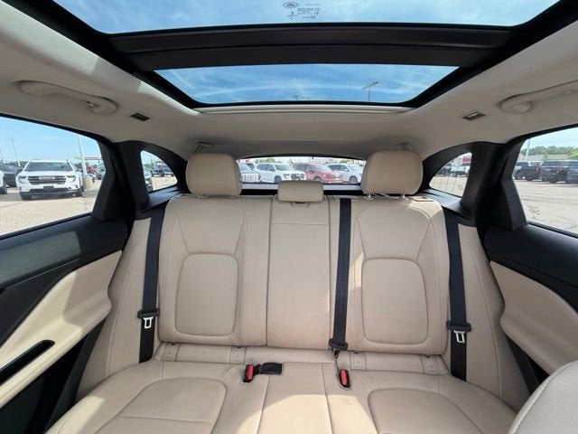 2018 Jaguar F-PACE 25t Premium