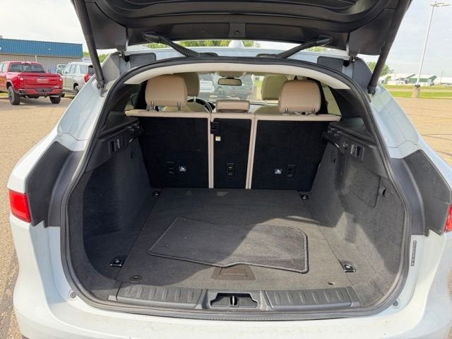 2018 Jaguar F-PACE 25t Premium